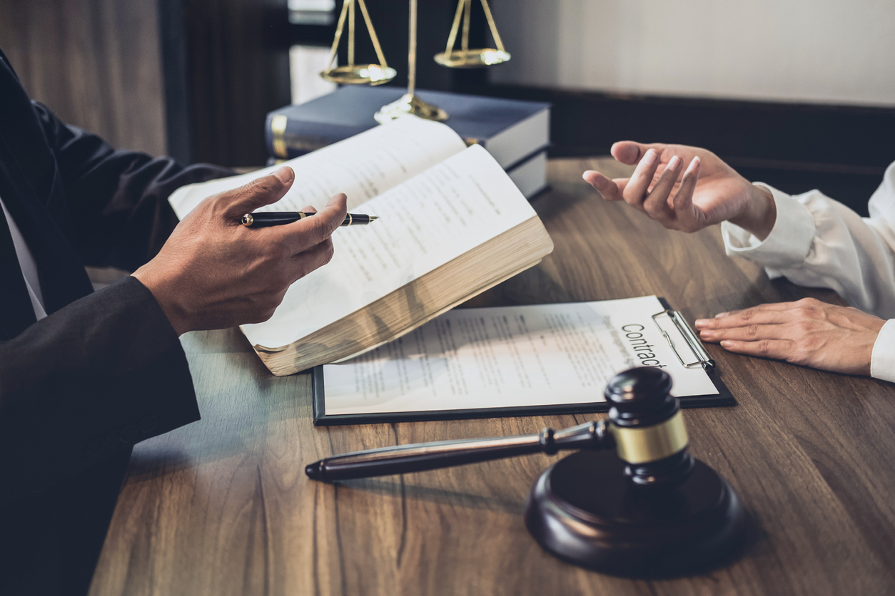 What To Expect at an Initial Legal Consultation